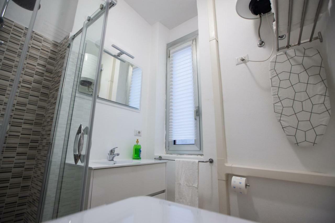 Apartment Via Treviso 6 Milan Exterior photo