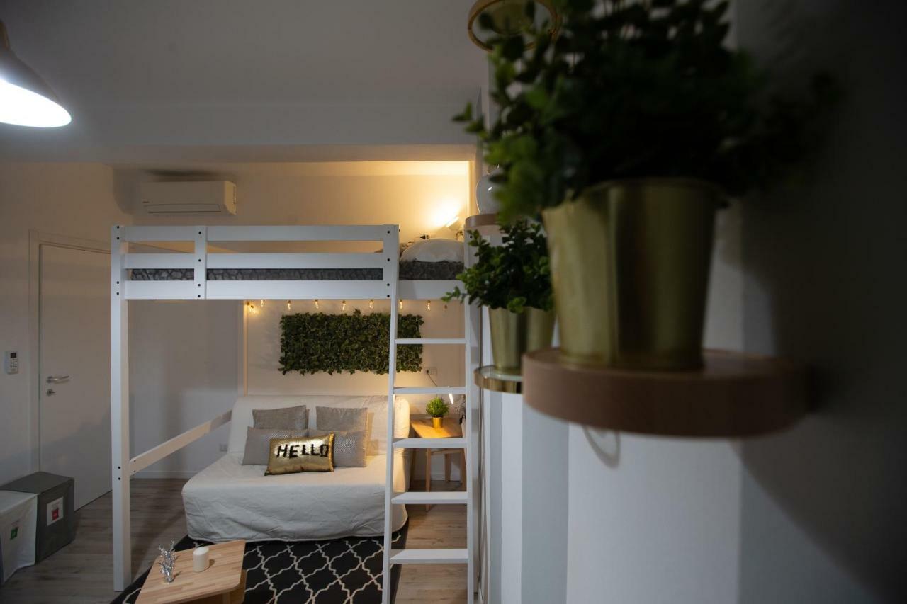 Apartment Via Treviso 6 Milan Exterior photo